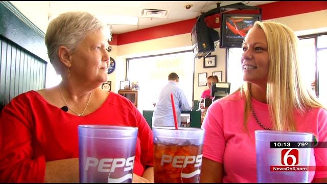A Perfect Match: Tulsa Waitress, Customer Doing Well After Kidney Transplant