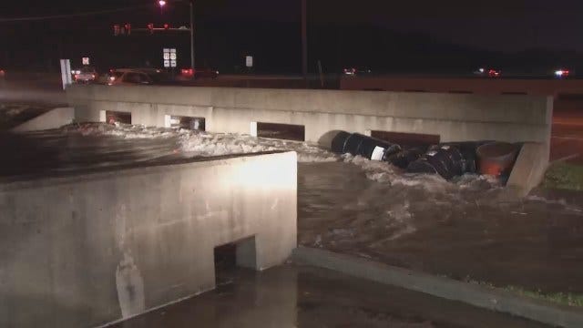 WEB EXTRA: Flooding At Highway 75 At 141st Street South