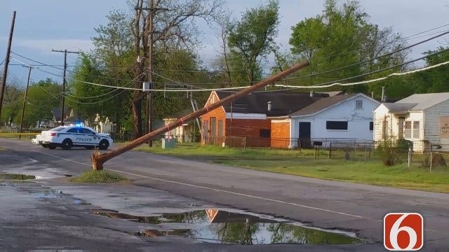 Dave Davis Reports On Downed Pole Closing Tulsa Street