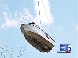 WEB EXTRA: Helicopter Airlifts Boat Out Of Keystone Lake