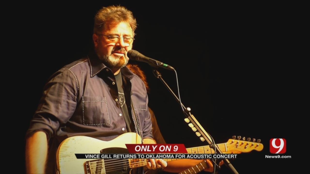 Oklahoma’s Own Vince Gill Performs For Hometown Crowd