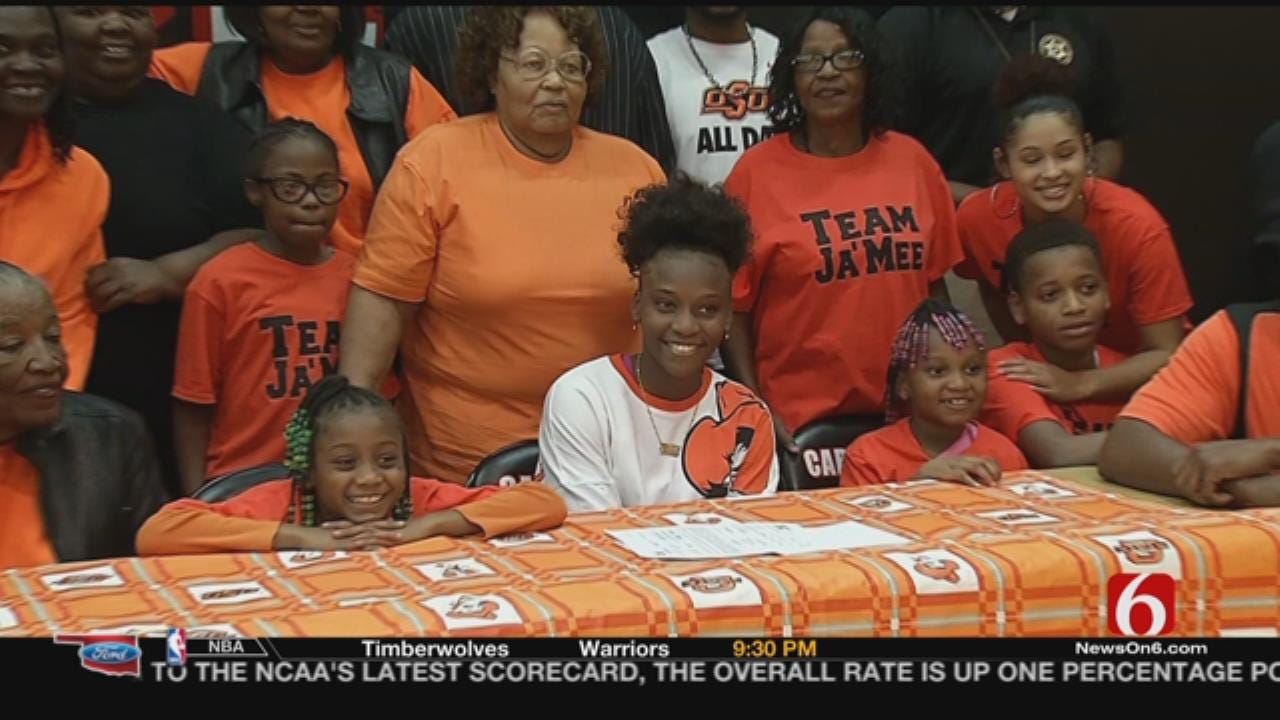 East Central's Jamee Asberry Signs With OSU