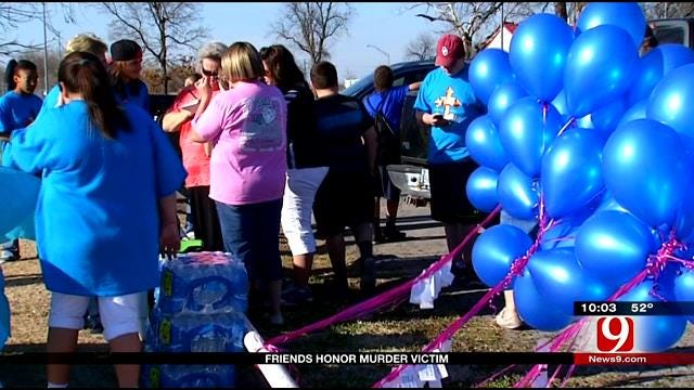 Friends Honor Slain Del City Teen With Balloon Release