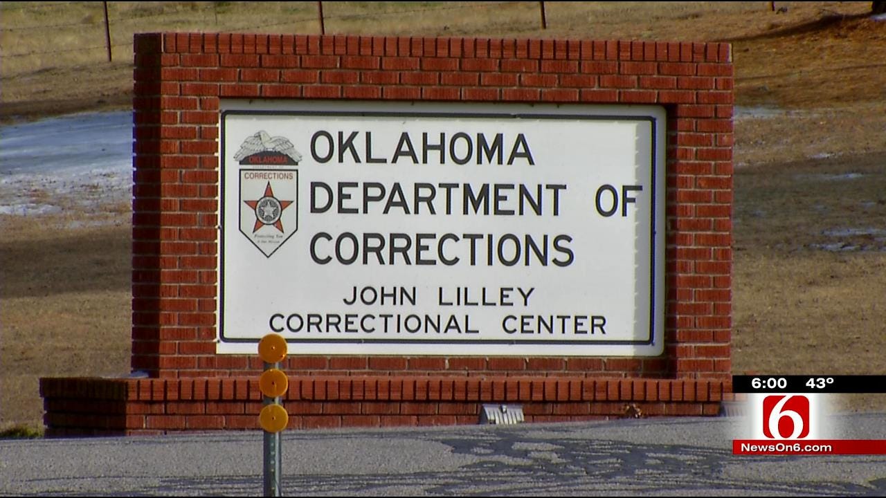 Oklahoma Escapees, Surprised By Off-Duty Deputy, Back Behind Bars