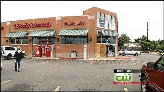 Thieves Use Pickup Truck To Break Into Tulsa Walgreens