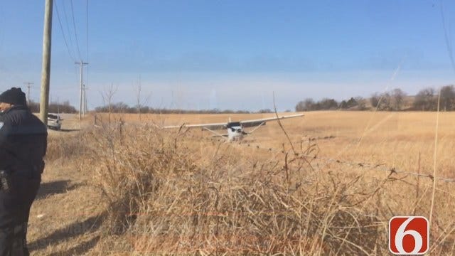 News On 6's Melissa Hawkes Says Pilot Makes Emergency Landing In An East Tulsa Field