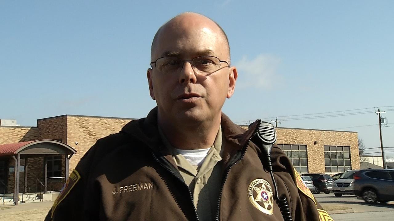 Tulsa Deputy On Arrest Of Man Who Climbed On School Roof