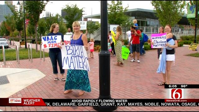 Local Group Hosts Rally To Put Maternity Care In The Spotlight