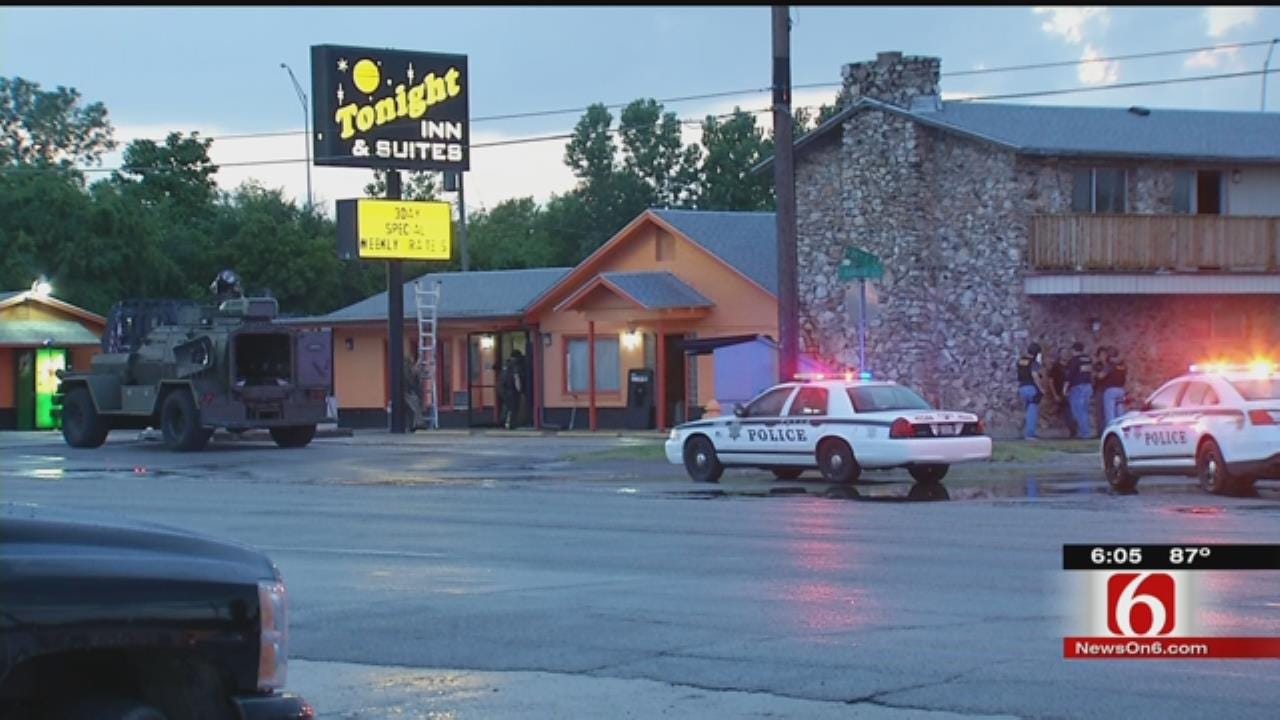 Gang Uses Tulsa Motel As Crime Base, Police Say