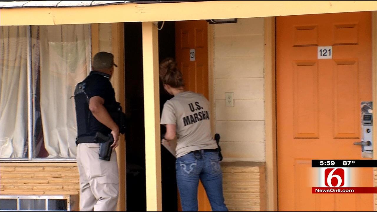 Muskogee Police Us Marshals Checking In On Registered Sex Offenders 