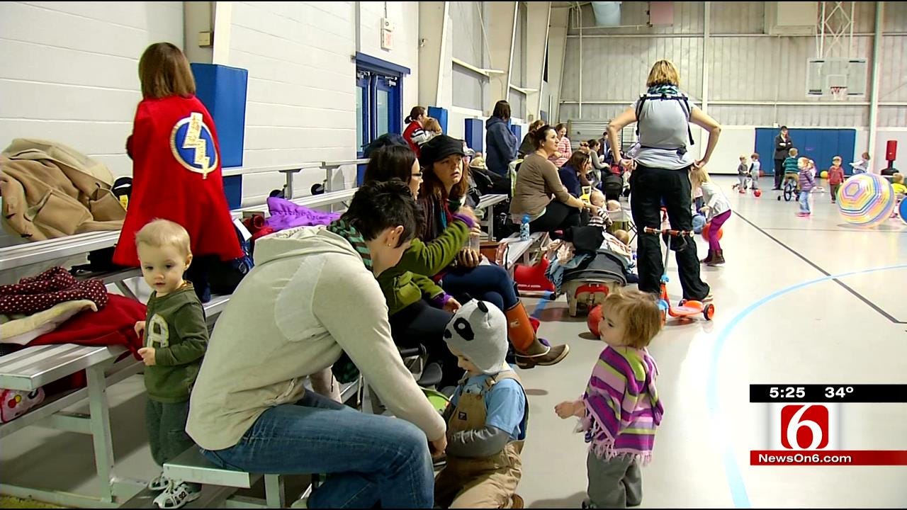 Kids Keep Warm At Indoor Tulsa Playground
