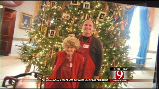 Norman Senior Helps Decorate White House For Christmas