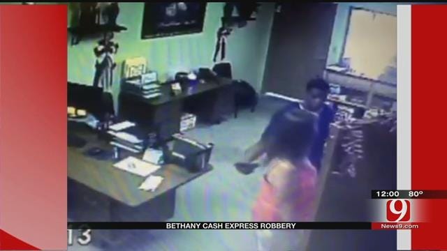 Police Look For Suspects In Armed Robbery Of Bethany 'Cash Express'