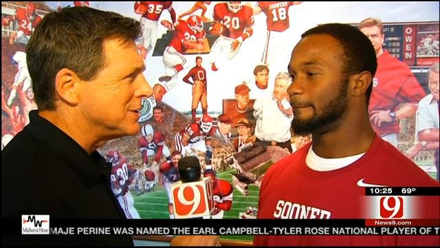OU's Perine Talks With Dean Blevins About Managing Expectations