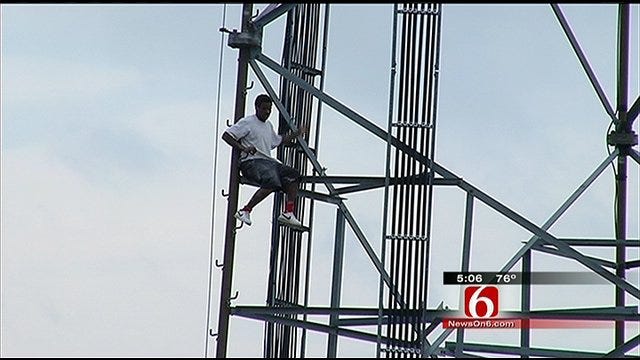 Tulsa Man Still On Radio Tower As Severe Weather Moves In