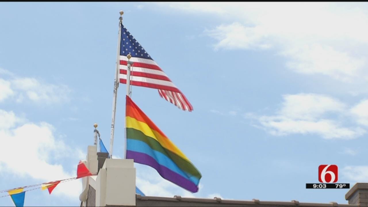 Gay Clubs In Tulsa Honor Orlando Victims, Welcome Police Presence