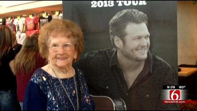 Shawnee Woman Celebrates 99th Birthday With Blake Shelton