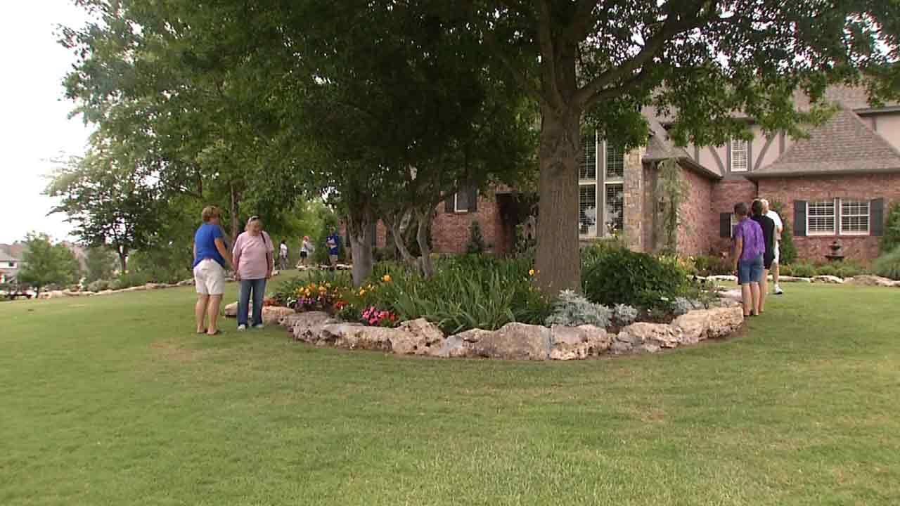 Tour Takes Oklahoma Gardeners To Notable Landscapes