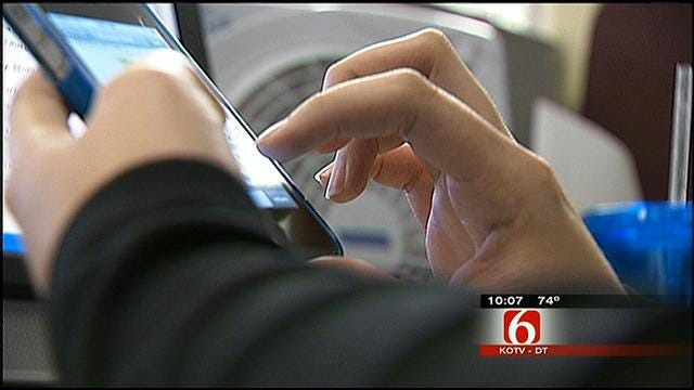 Text-Stalking On The Rise: How To Protect Yourself