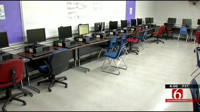 After Computer Glitch, Tulsa Schools Unsure When Testing Will Resume