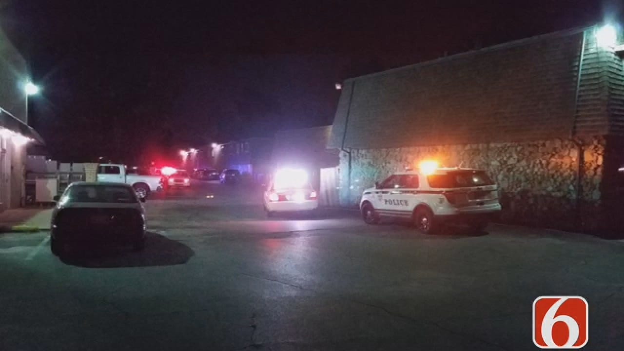 Dave Davis Says A Man Found Shot Outside A Tulsa Apartment Complex