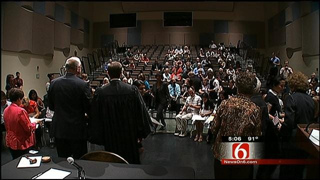 Tulsa Students Help Welcome New American Citizens