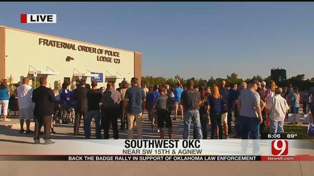 Oklahomans Show Support For Officers At 'Back The Badge' Rally