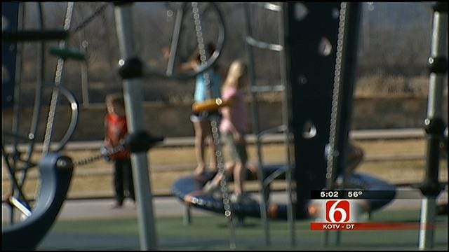 Oklahoma DHS: Foster Parents Needed