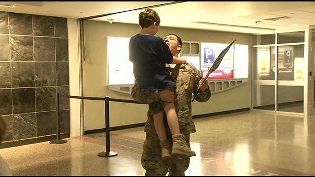 Oklahoma Soldier Returns Home To Wife And Two Young Sons After 11 Months