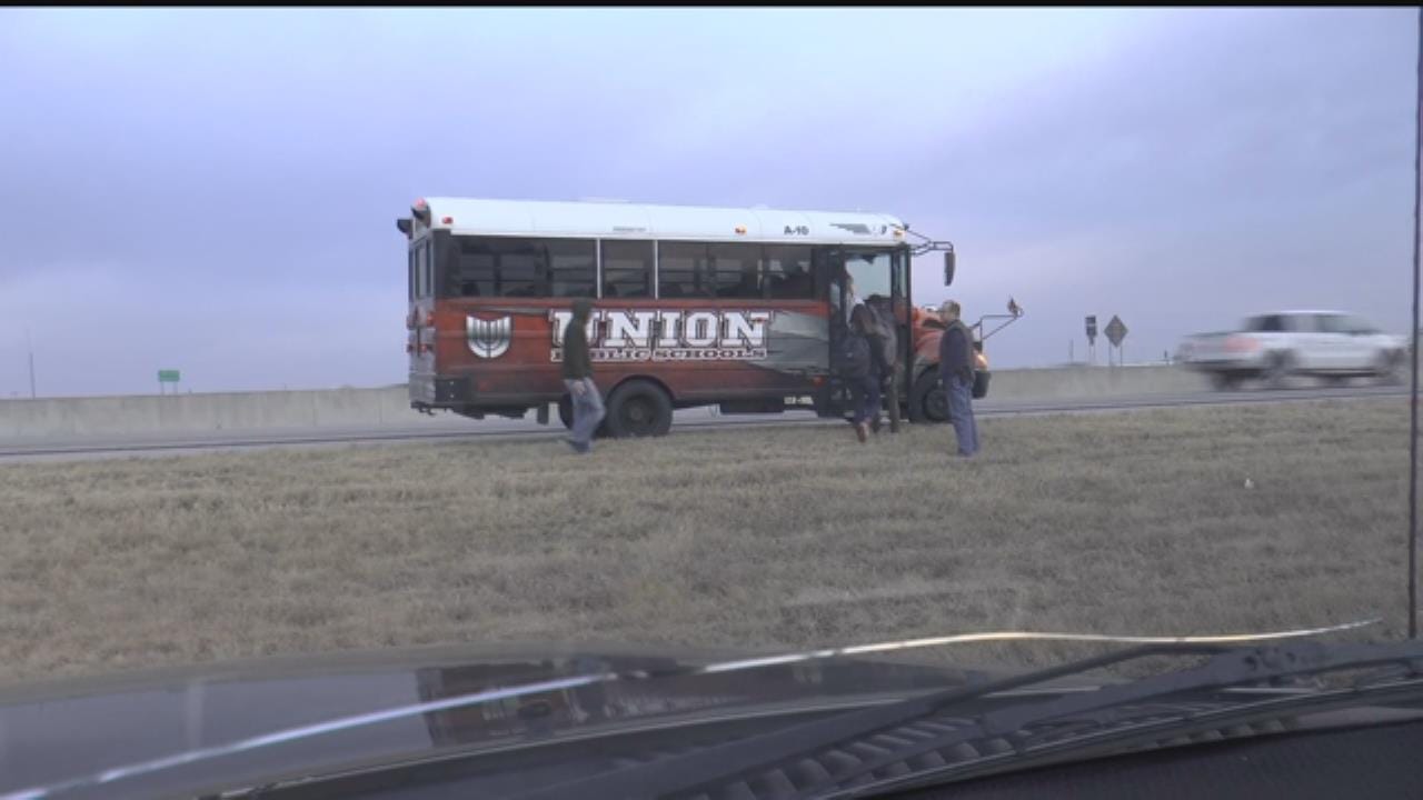 Union School Bus Breaks Down On Highway 169