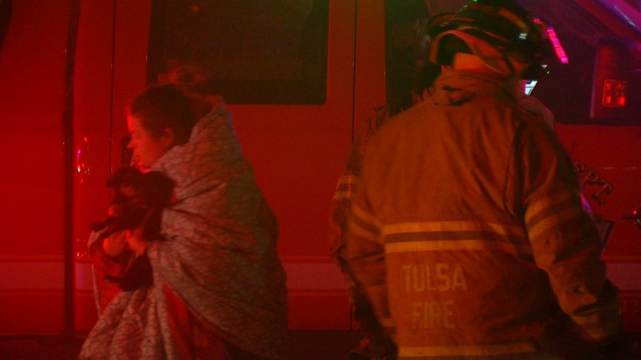 Couple, Six Dogs Escape Tulsa House Fire