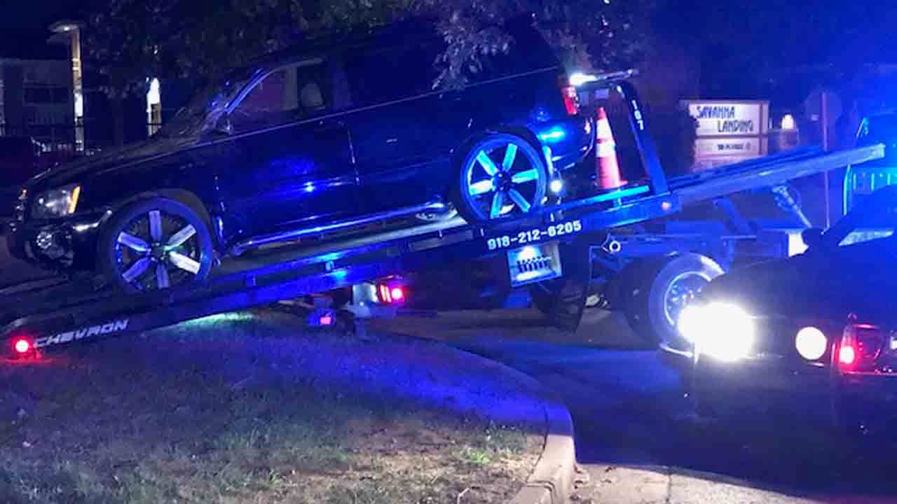Tulsa Chase Ends After SUV Hits Apartment Building