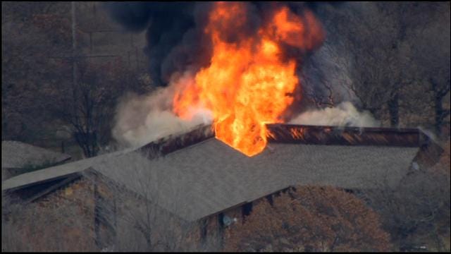 WEB EXTRA: SkyNews 9 Flies Over House Fire In NE OKC