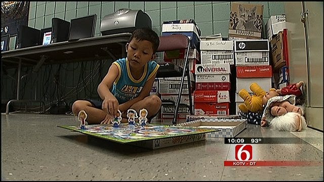 Burmese Refugees Learn New Culture In Tulsa