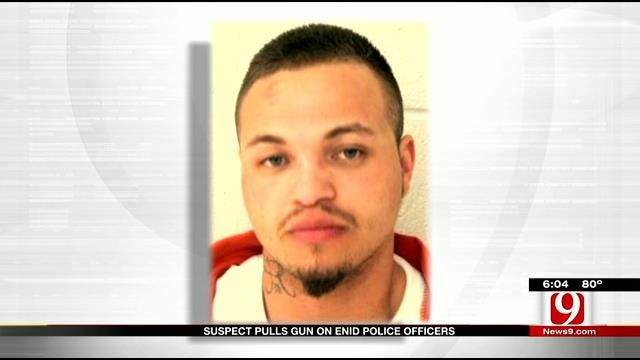 Suspect Pulls Gun On Officer After Enid Police Chase