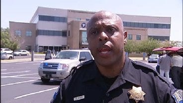 Tulsa Police Officer Leland Ashley Talks About Credit Union Robbery