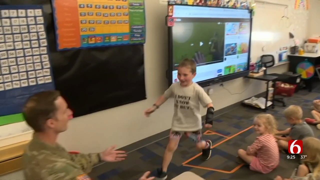 Oklahoma National Guardsman Surprises His Kids At School After 9-Month Africa Deployment