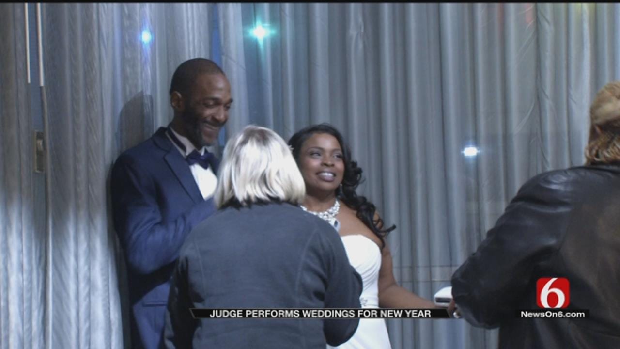 More Than 70 Tulsa-Area Couples Marry On New Year's Eve