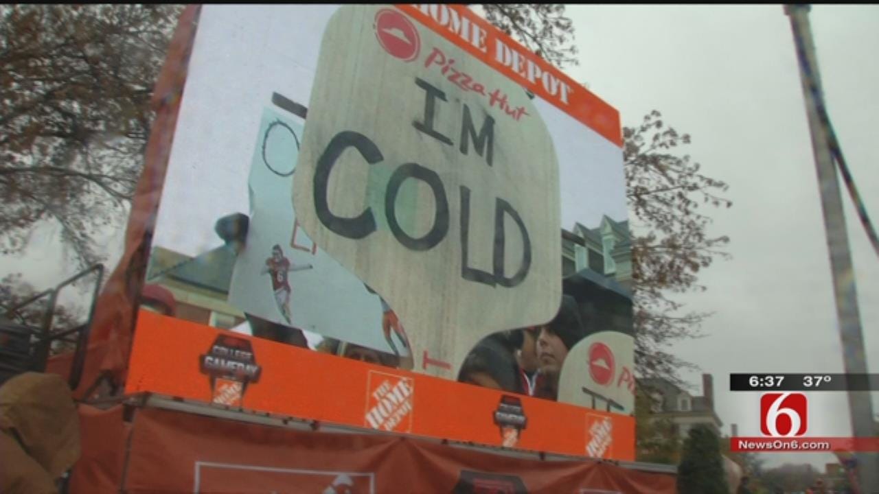 Bedlam: Fans Brave The Cold For Big 12 Title Matchup
