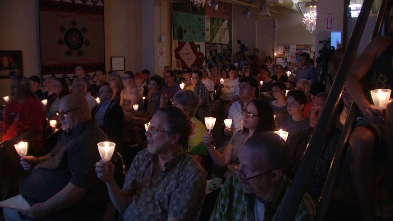 Tulsa's Equality Center Holds Memorial For Lives Lost In Orlando Shooting