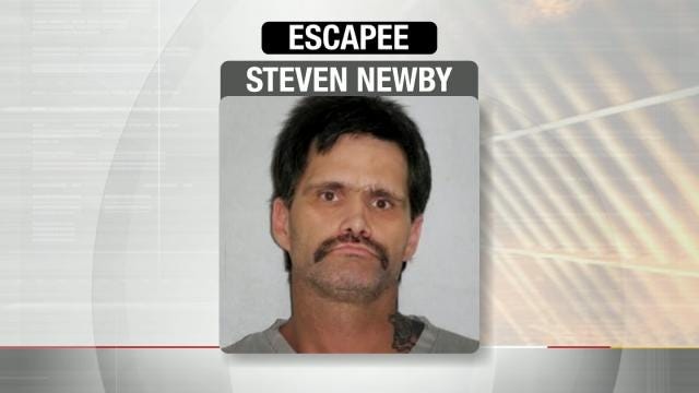 Escaped Convict Moves In To Mayes County Couple's Home