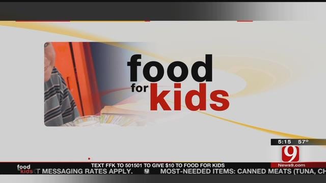 News 9's Amanda Taylor Is Outside The Studio Encouraging Food For Kids Donations