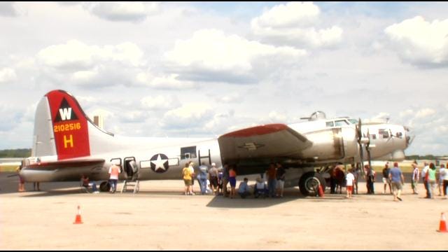 Restored B-17 Bomber In Tulsa For Ground, Flight Tours