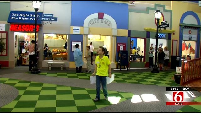 Oklahoma Students Learn Life Important Lessons At BizTown