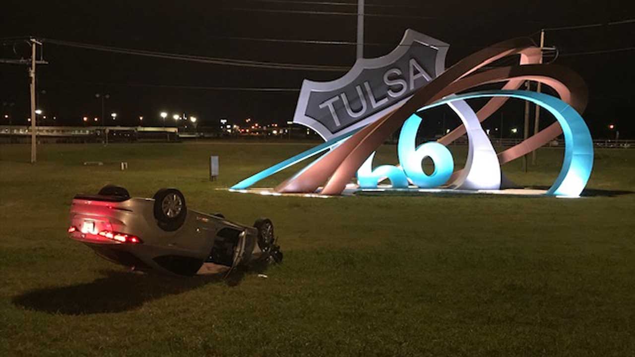 Tulsa Police Search For Driver After Rollover On Route 66