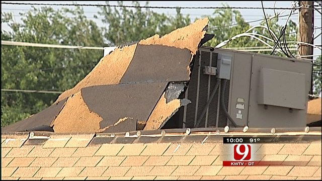 High Winds Rips Off Roofs, Cuts Power In OKC