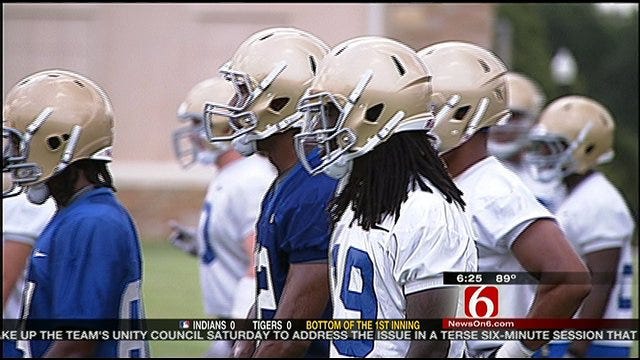 Tulsa Holds Scrimmage To Close Camp