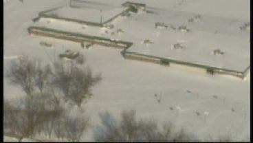 SkyNews 6: Snow Around The 6th Grade Center In Owasso Wednesday