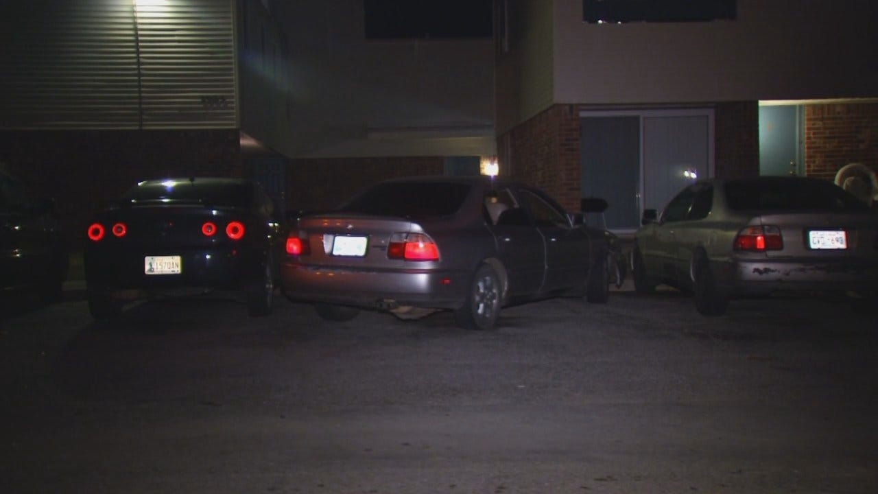 WEB EXTRA: Video From Scene Of Car Theft At Tulsa Apartment Complex