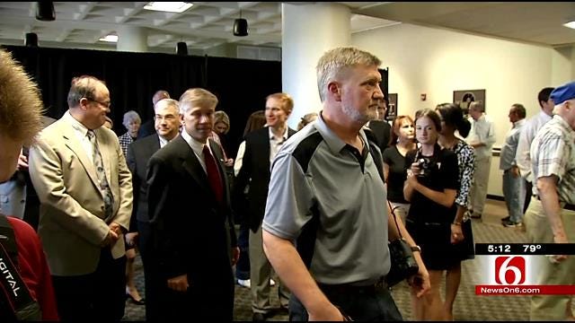 Republican Candidates Stop In Tulsa For 'Victory Tour'